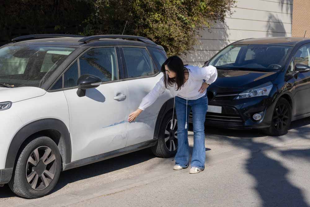 What to Do When Someone Hits Your Parked Car